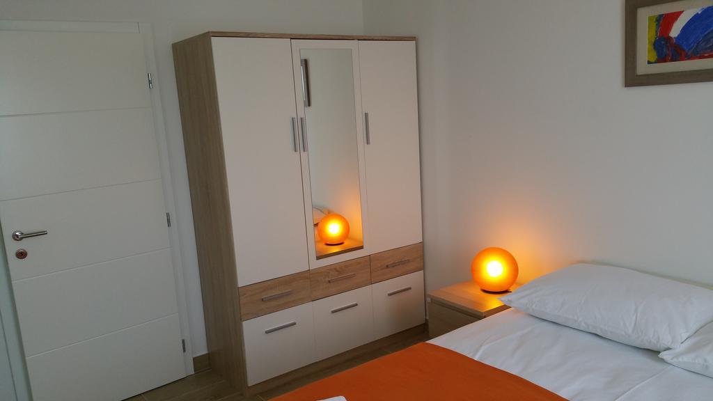 Apartments Ivancic Novi Vinodolski Habitación foto