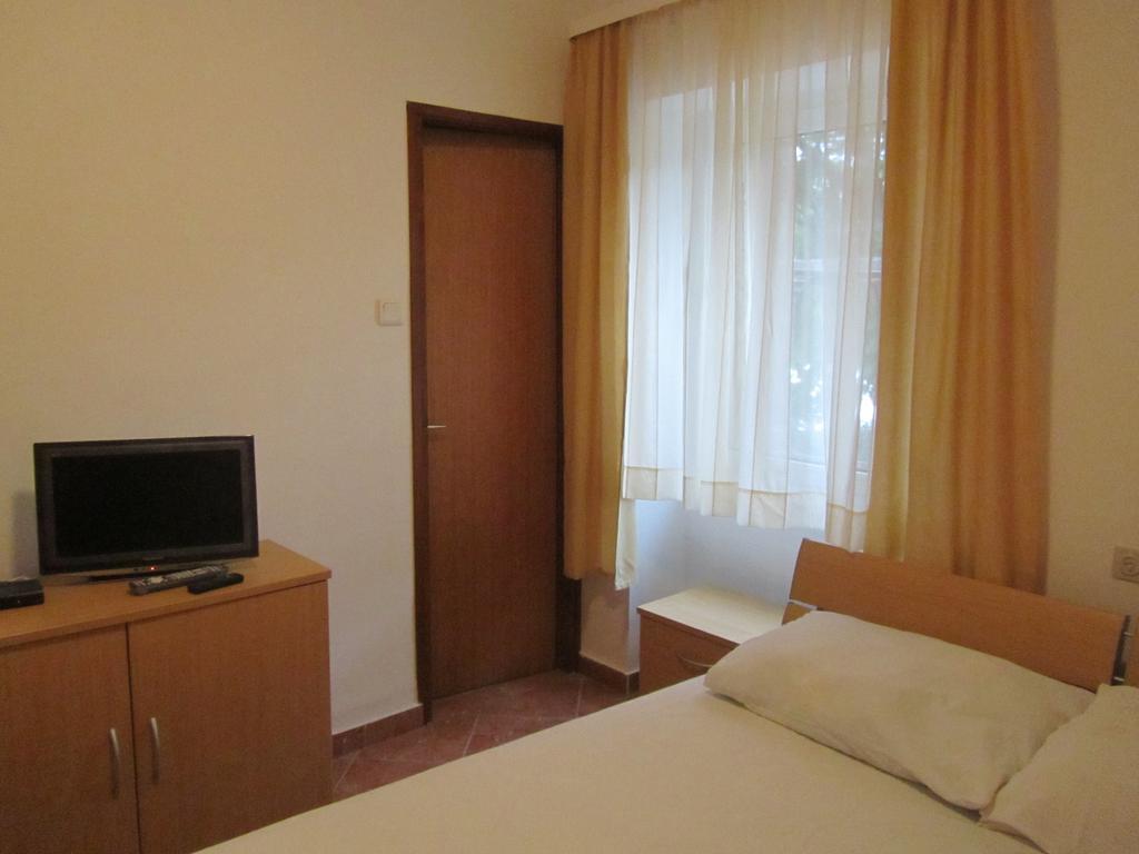 Apartments Ivancic Novi Vinodolski Habitación foto