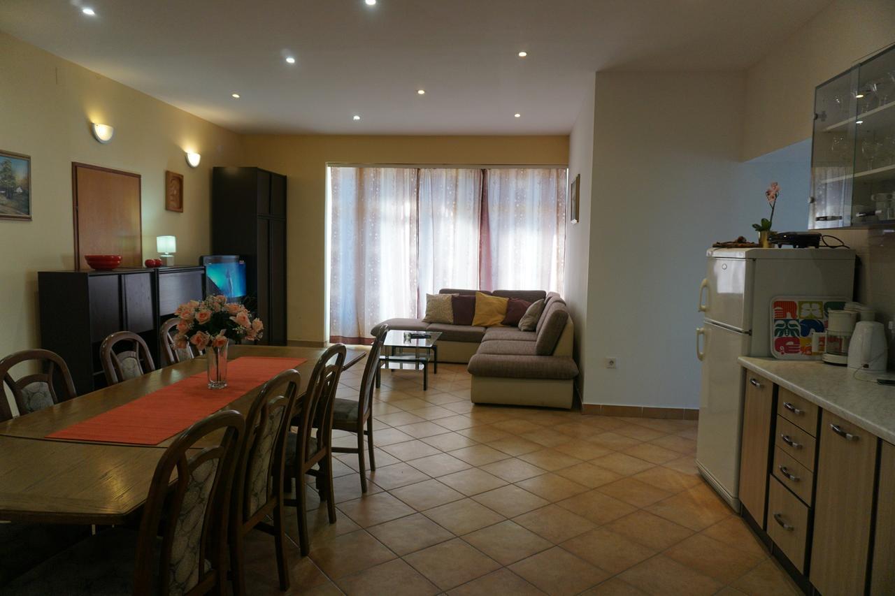 Apartments Ivancic Novi Vinodolski Exterior foto